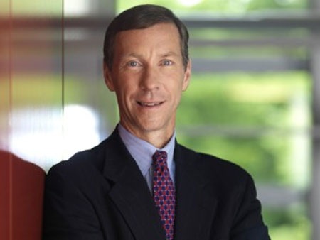 Chức vụ: Chủ tịch kiêm CEO quỹ tương hỗ Vanguard