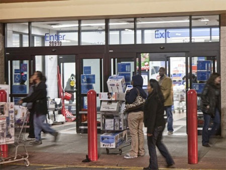 90% người Mỹ sống trong bán kính 15 dặm từ một cửa hiệu Wal-Mart.