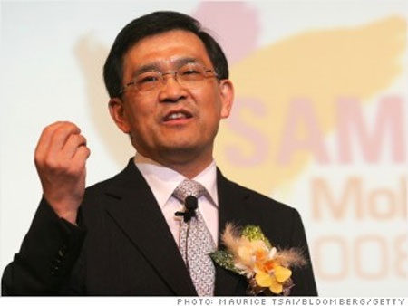 Chức vụ: CEO hãng điện tử Samsung