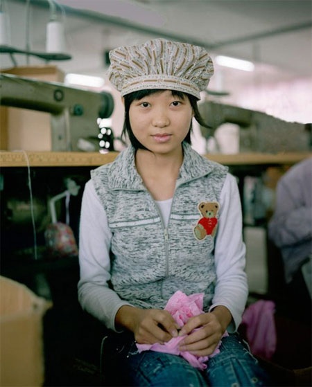 Xâm nhập thế giới sản xuất đồ chơi ở Trung Quốc