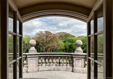 Đây là bên ngoài ngôi nhà.