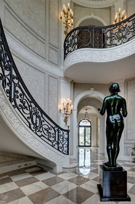 Thiết kế bên trong ngôi nhà là đỉnh cao của sự sang trọng.