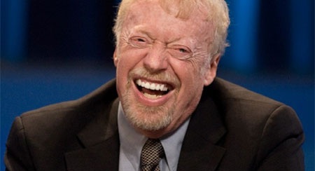 Lấy bằng MBA từ: Trường kinh doanh Stanford