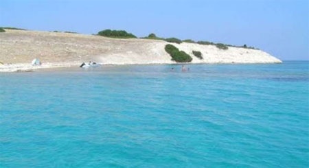 Mức giá đưa ra cho đảo Tokmakia là 5 triệu USD.