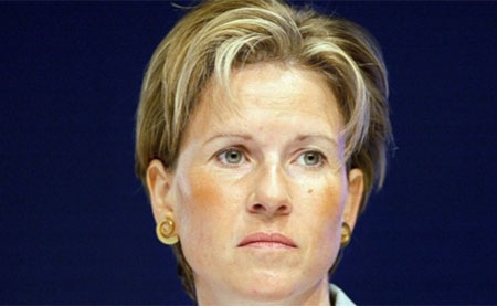 Lấy bằng MBA từ: IMD ở Lausanne, Thụy Sỹ