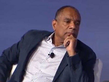 Tổng thù lao: 28.012.789 USD