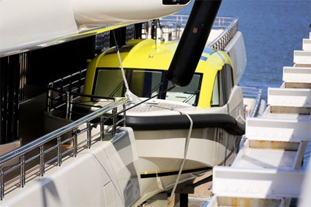 Một bức ảnh chụp Eclipse từ rất gần.