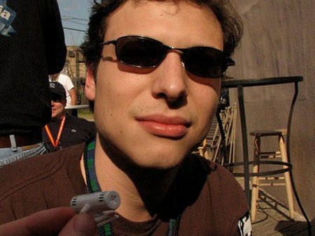 10 người thành công nổi tiếng không học hết phổ thông