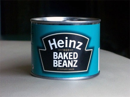 1. “Một lon hạt đậu rang rơi vào ngón chân cái của tôi”.