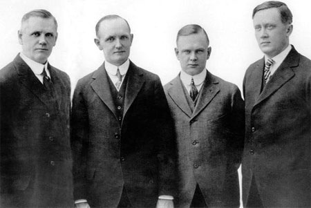 Những đôi bạn thân sáng lập nên doanh nghiệp nổi tiếng