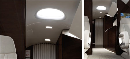 Có 3 khu vực ghế ngồi riêng biệt.