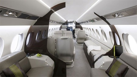 Khoang máy bay tạo cảm giác dài, rộng, thoáng.