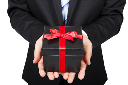 10 quy tắc về tặng quà ở công sở - 1 Ảnh minh họa.