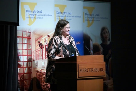 10 món quà từ thiện “khủng” nhất của các tỷ phú Mỹ năm qua - 15 Số tiền này nhằm giúp Học viện Mercersburg để phát triển các chương trình tài chính và học thuật.