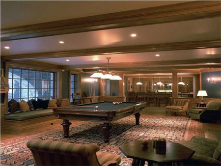 Ngắm biệt thự gần 300 tỷ đồng của cựu CEO ngân hàng - 8 Biệt thự có nhiều tiện nghi cao cấp như rạp hát trong nhà, hầm rượu, phòng chơi bida.