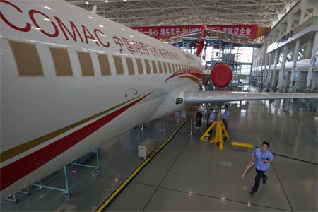 Comac kỳ vọng máy bay ARJ của họ sẽ đáp ứng đầy đủ các tiêu chuẩn của Trung Quốc, Mỹ và châu Âu.