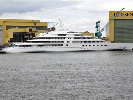 2. Du thuyền “Eclipse” của tỷ phú Nga Roman Abramovich dài gần 163 m, hạ thủy năm 2010