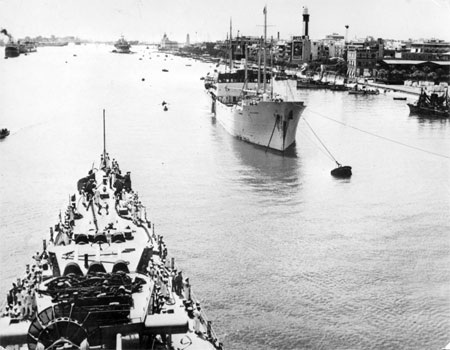 Chặng đường làm giàu 100 năm của Qatar