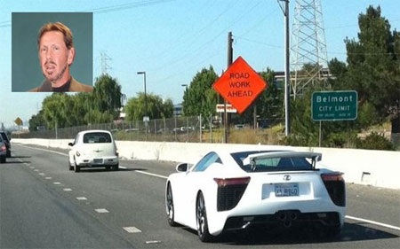 Tỷ phú “ăn chơi” Lary Ellison có trong tay cả bộ sưu tập xe hơi. Năm 2012, một độc giả của