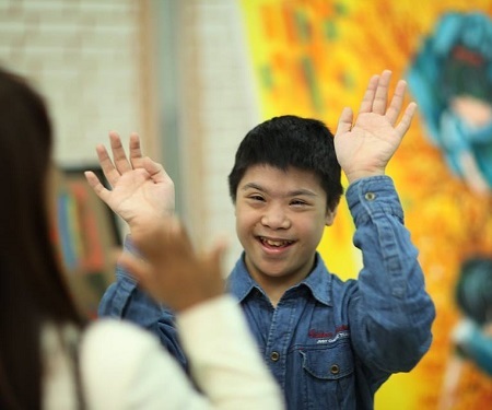 Nam Á Bank đồng hành cùng trẻ em khuyết tật làng trẻ Hòa Bình