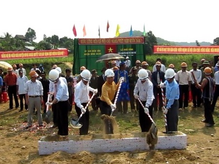 Những cây cầu “nối đôi bờ vui” mang tên Dân trí