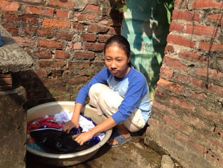 “Căn nhà không có tiếng cười” và ước mơ của bé Thảo - 4 Niềm hi vọng của cả nhà chỉ còn trông vào bé Thảo