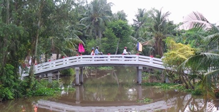 Những cây cầu “nối đôi bờ vui” mang tên Dân trí