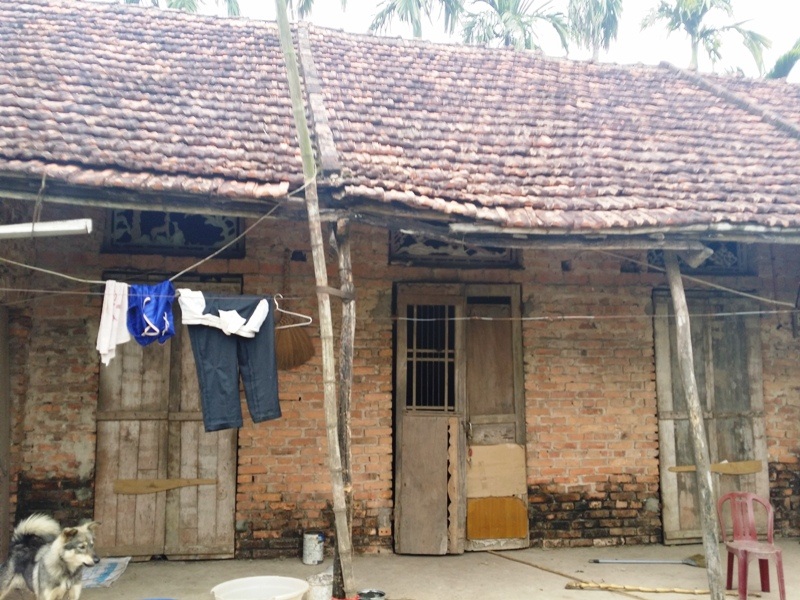 Kỳ 3: Lương 1,4 triệu đồng/tháng, “quan xã” vẫn xây được nhà to nhất làng - 2 Kỳ 3: Lương 1,4 triệu đồng/tháng, “quan xã” vẫn xây được nhà to nhất làng