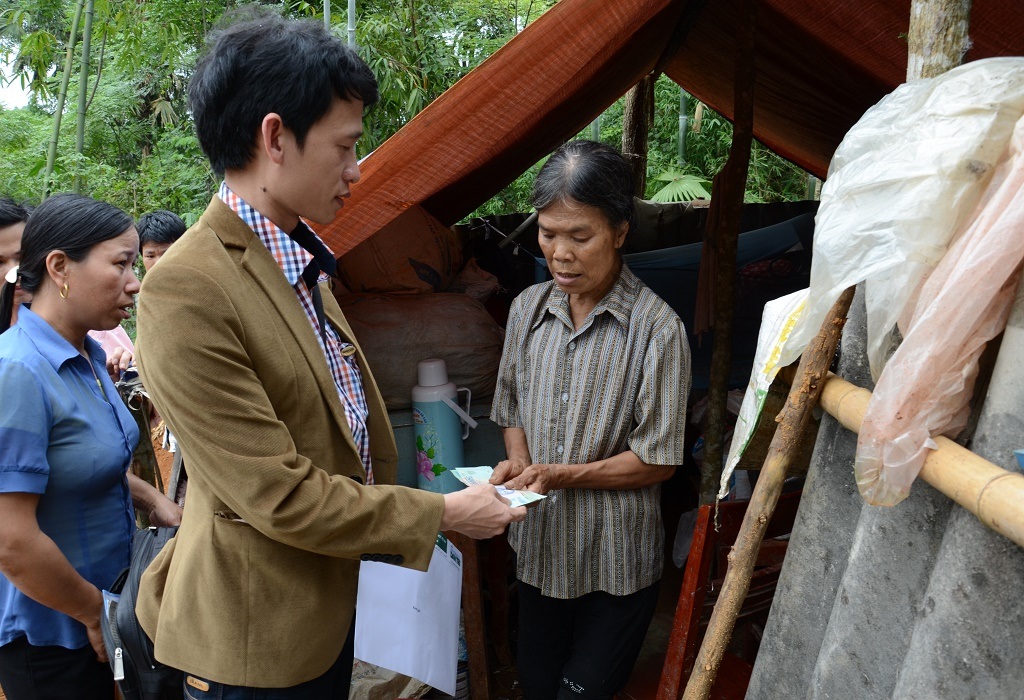 Hơn 250 triệu đồng đến với 2 hoàn cảnh khó khăn ở Phú Thọ