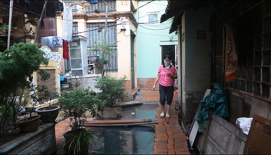 Chuyện lạ: Ở biệt thự… hít nước cống giữa Thủ đô