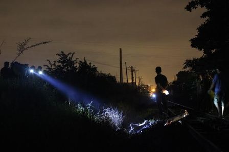 Vụ tai nạn xảy ra trong đêm tối.