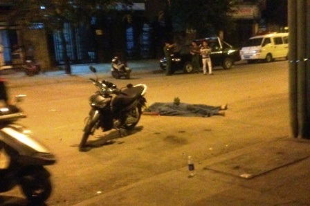 Súng nổ giữa khuya, 2 người thương vong