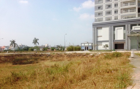 Hiện trường nơi 2 tên “yêu râu xanh” thực hiện hành vi đồi bại với người phụ nữ bán vé số.