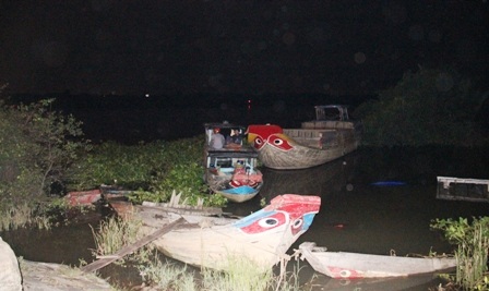 4 người say rượu bị lật ghe trên sông, 1 người mất tích