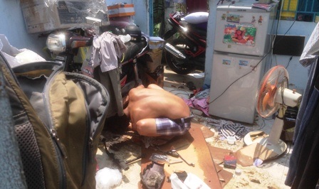 Lốc xoáy “càn quét” ở TPHCM: Hàng chục hộ vẫn sống cảnh “màn trời”