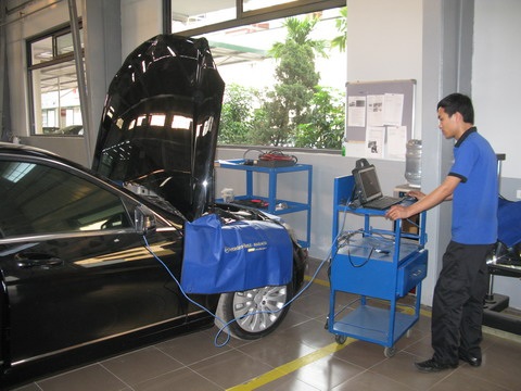 Bảo dưỡng, sửa chữa xe Mercedes tại Haxaco Hà Nội.