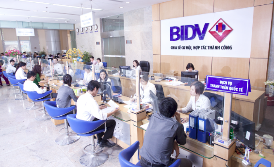 BIDV “tăng tốc” thực hiện kế hoạch kinh doanh năm 2015, “thần tốc” sáp nhập - 1 BIDV
“tăng tốc” trong thực hiện kế hoạch kinh doanh năm 2015, “thần tốc” trong công
tác sáp nhập.
