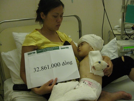 Sức khỏe của bé Long có dấu hiệu tốt sau ca phẫu thuật - 2