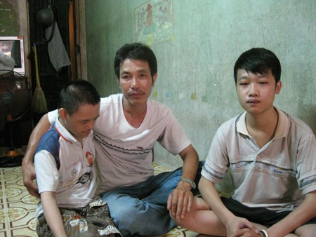 "Mẹ ơi, con không làm tròn lời hứa với mẹ nữa rồi" - 2 "Mẹ ơi, con không làm tròn lời hứa với mẹ nữa rồi" - 2