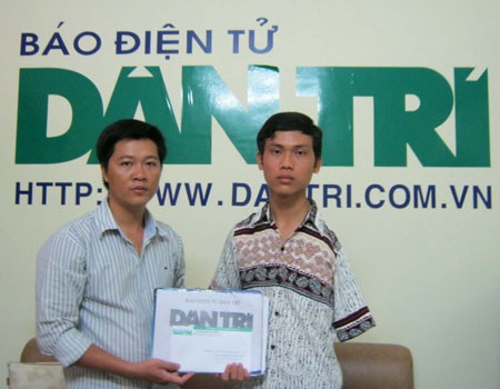 Bạn đọc tiếp sức tới “thí sinh đi thi ĐH với 1 cánh tay” - 1