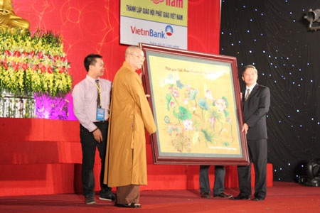 Trung ương Giáo hội Phật Giáo Việt Nam ủng hộ 500 triệu đồng đến Quỹ Khuyến học Việt Nam - 2 Trung ương Giáo hội Phật Giáo Việt Nam ủng hộ 500 triệu đồng đến Quỹ Khuyến học Việt Nam - 2