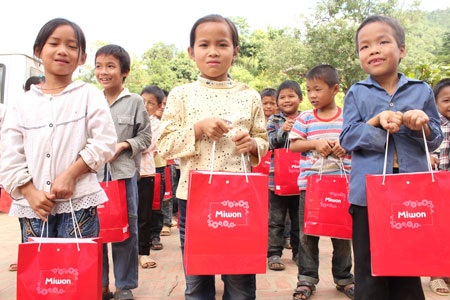 "Một triệu cuốn vở..." đến với Sơn La - 4 "Một triệu cuốn vở..." đến với Sơn La - 4