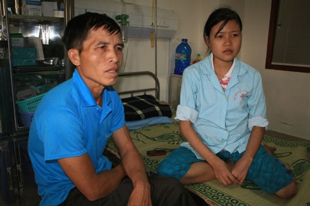 Nỗi đau lặng lẽ của cô bé 17 tuổi người dân tộc Thái - 2 Nỗi đau lặng lẽ của cô bé 17 tuổi người dân tộc Thái - 2