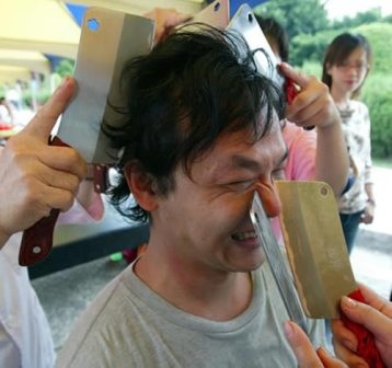 Trị bệnh bằng dao xẻ thịt