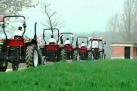 Đưa nàng về dinh bằng… hạm đội máy cày