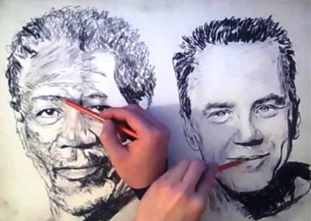 Bái phục tài vẽ tranh bằng 2 tay cùng lúc