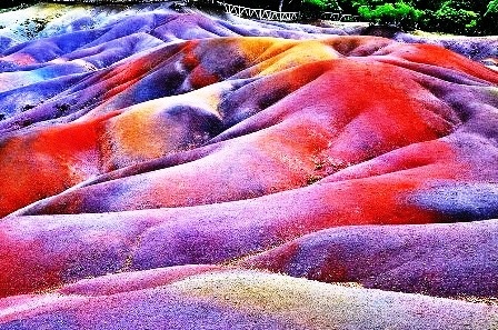 Lạc vào “xứ sở thần tiên” - 2 Địa danh “Seven Coloured Earth”
