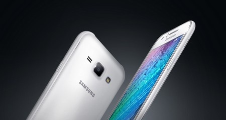 Samsung chính thức trình làng điện thoại Galaxy J1 - 9 T.Thủy