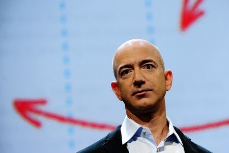 Jeff Bezos đã bị “bốc hơi” một khối tài sản lớn vì Amazon thua lỗ