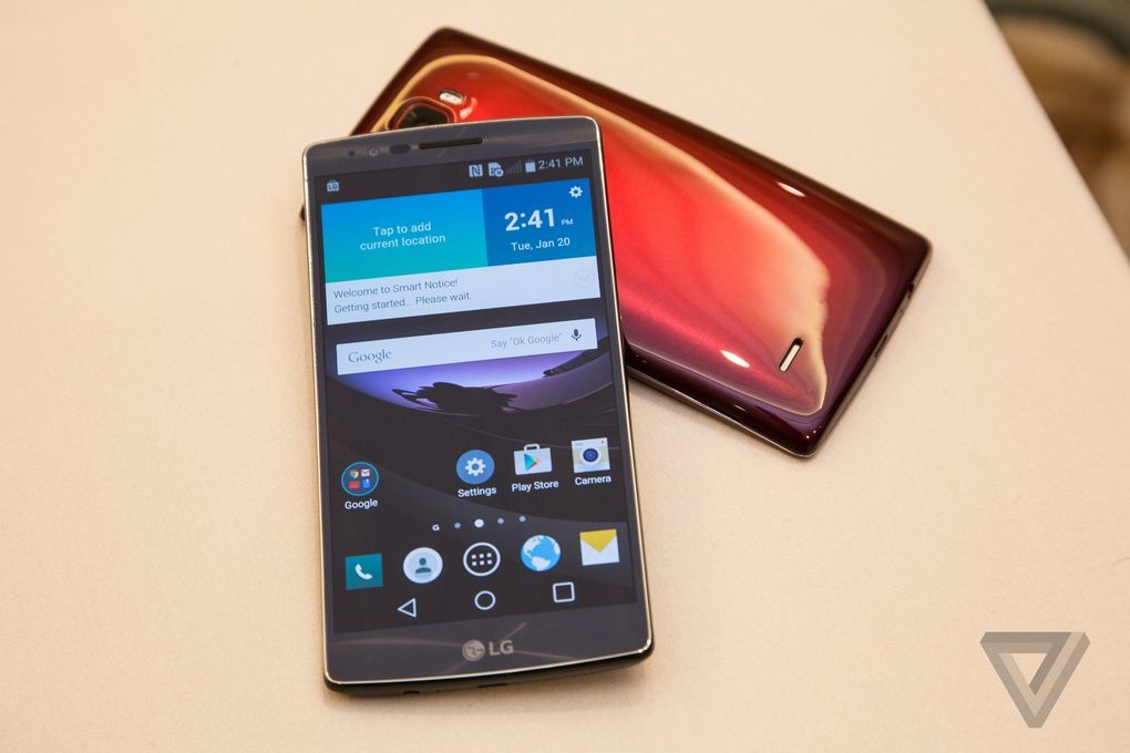 LG ra mắt điện thoại G Flex 2 màn hình cong, cấu hình “khủng” - 3 Chụp ảnh trên camera trước bằng cách vẫy tay